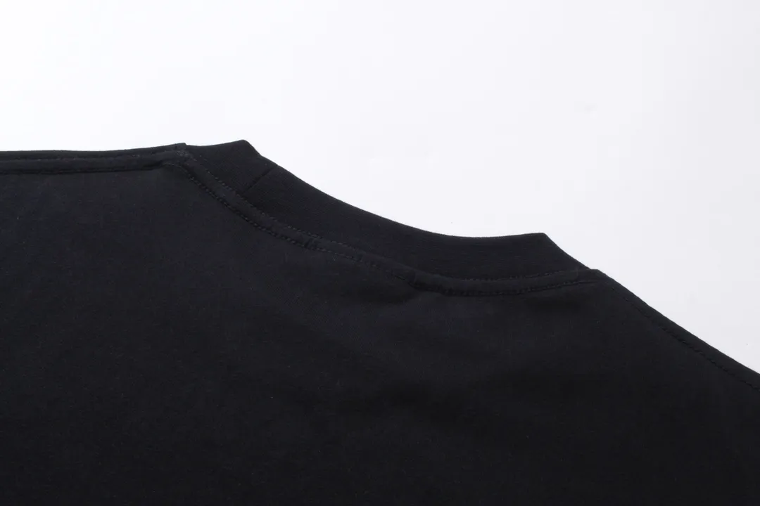 【 . Quality】BALENCI*GA/ .2024 .520 WI-FI T . . Authentic ， ！ ZP 。 260 ， . ， ，。 。 . ， 。 OS . Same Style ：BL 223368 :Black.Cream White Size：XS L